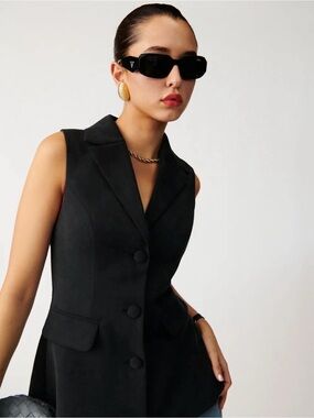 Sleeveless Black Tailored Vest Top - Classic Women's Blazer Vest